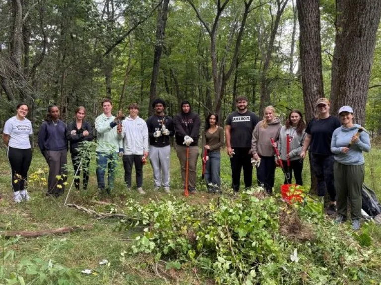 Middlesex School Students Removed Invasives at Smith. Photo by SVT Staff.
